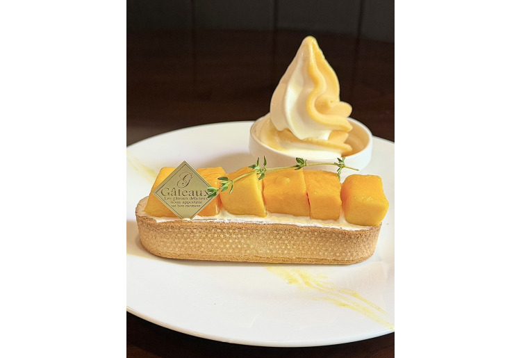 季節のタルト、ケーキ