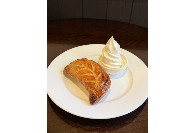 紅玉リンゴの自家製アップルパイ(秋冬頃～冬終わりまでの期間限定)